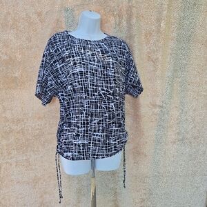 Apparenza Black and White Geometric Blouse‎ 380
